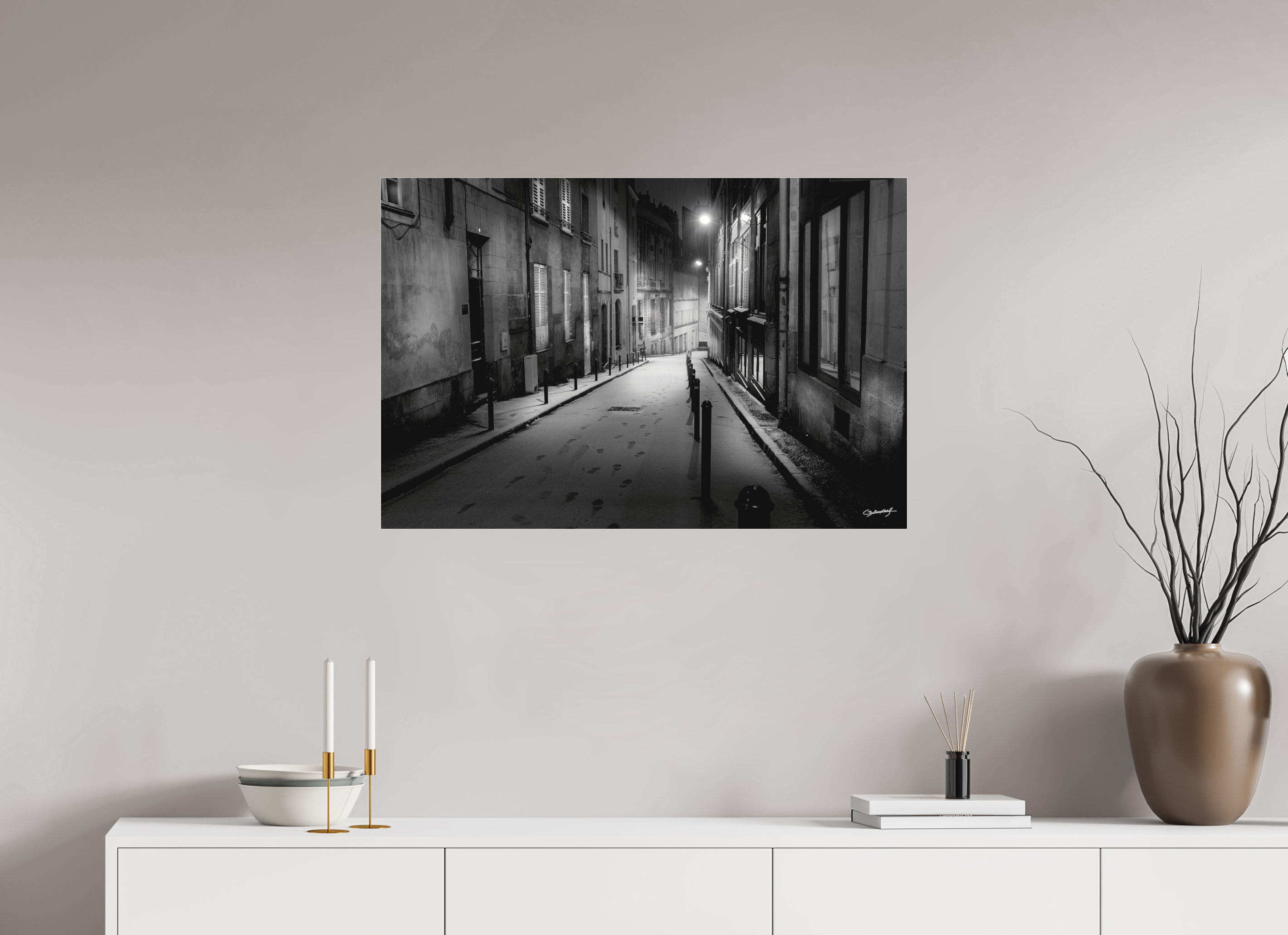 90 x 60 cm, TIRAGE PHOTO SOUS PLEXI MAT RUE DU PUITS D'ARGENT - Nantes