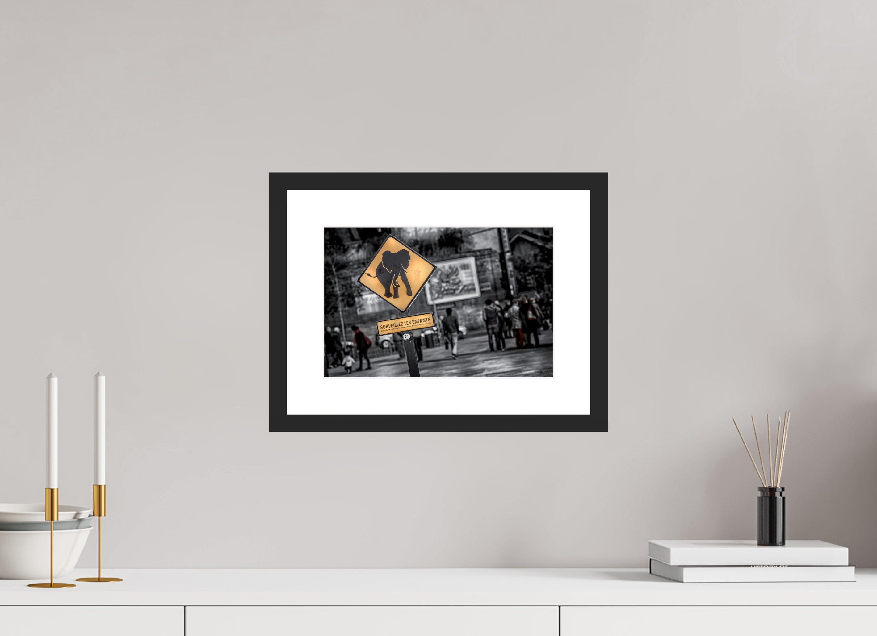30 x 20 cm, CADRE GALERIE AVEC PASSE-PARTOUT SURVEILLEZ LES ENFANTS - Nantes