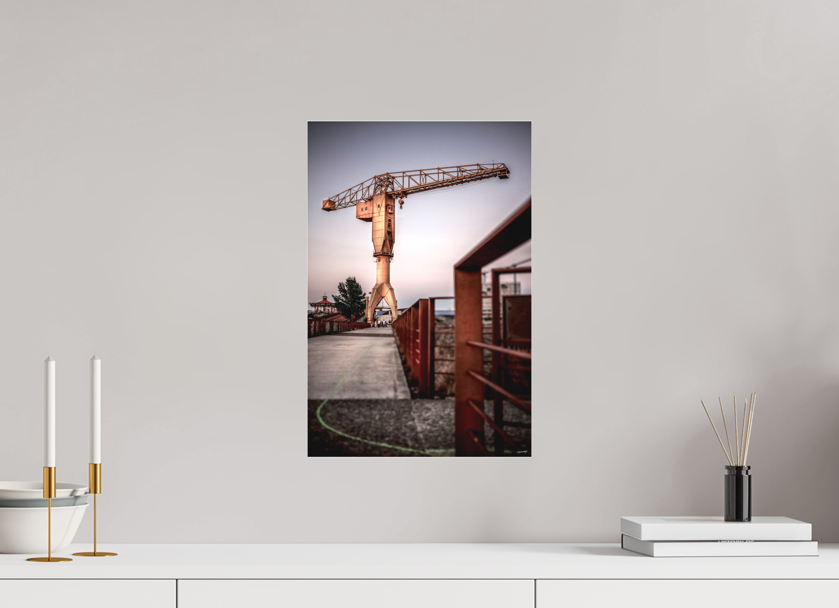 30 x 45 cm, TIRAGE PHOTO SOUS PLEXI MAT LA LIGNE VERTE ET LA GRUE JAUNE
