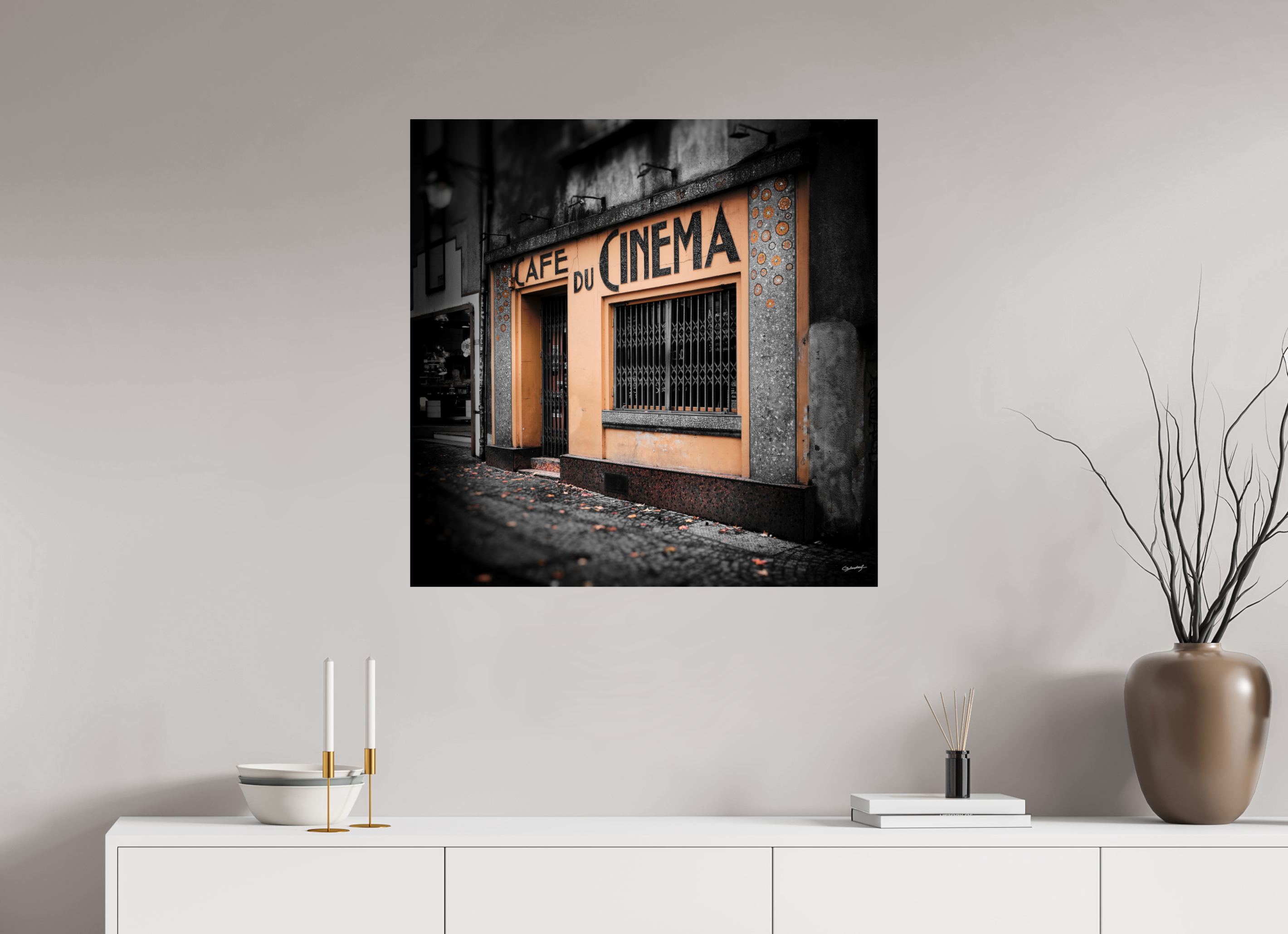 80 x 80 cm, TIRAGE PHOTO CONTRECOLLÉ SUR SUPPORT ALUMINIUM CAFÉ DU CINÉMA - Nantes