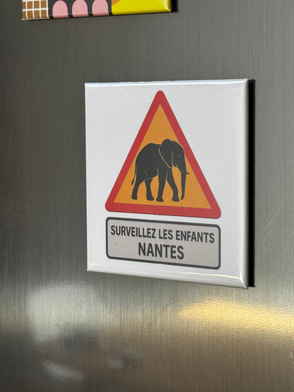 MAGNET 80x80 Surveillez les enfants - Nantes