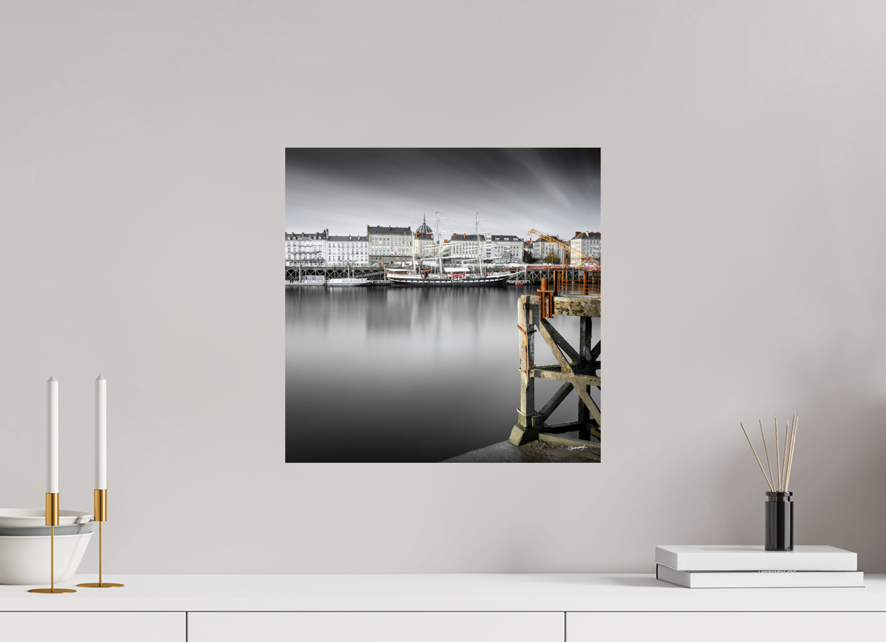 40 x 40 cm, TIRAGE PHOTO CONTRECOLLÉ SUR SUPPORT ALUMINIUM ESTACADE - Nantes