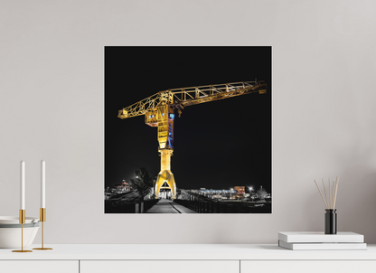 50 x 50 cm, TIRAGE PHOTO SOUS PLEXI MAT LA GRUE JAUNE DE NUIT - Nantes