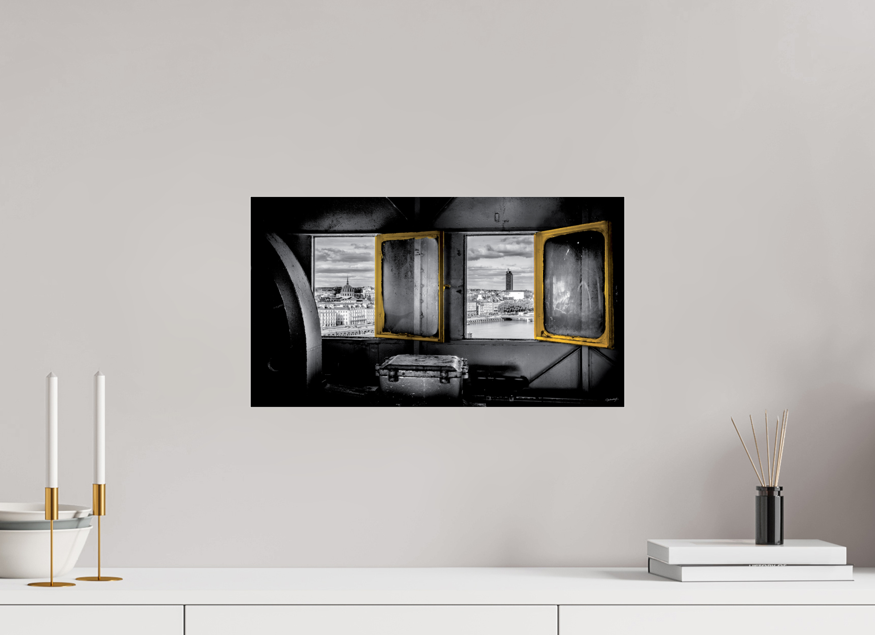 48 x 27 cm, TIRAGE PHOTO SOUS PLEXI DEUX FENÊTRES - Nantes