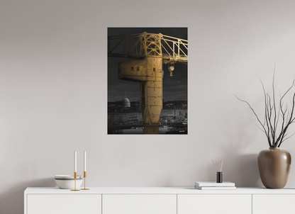 60 x 80 cm, TIRAGE PHOTO SOUS PLEXI MAT LA GRUE JAUNE - Nantes