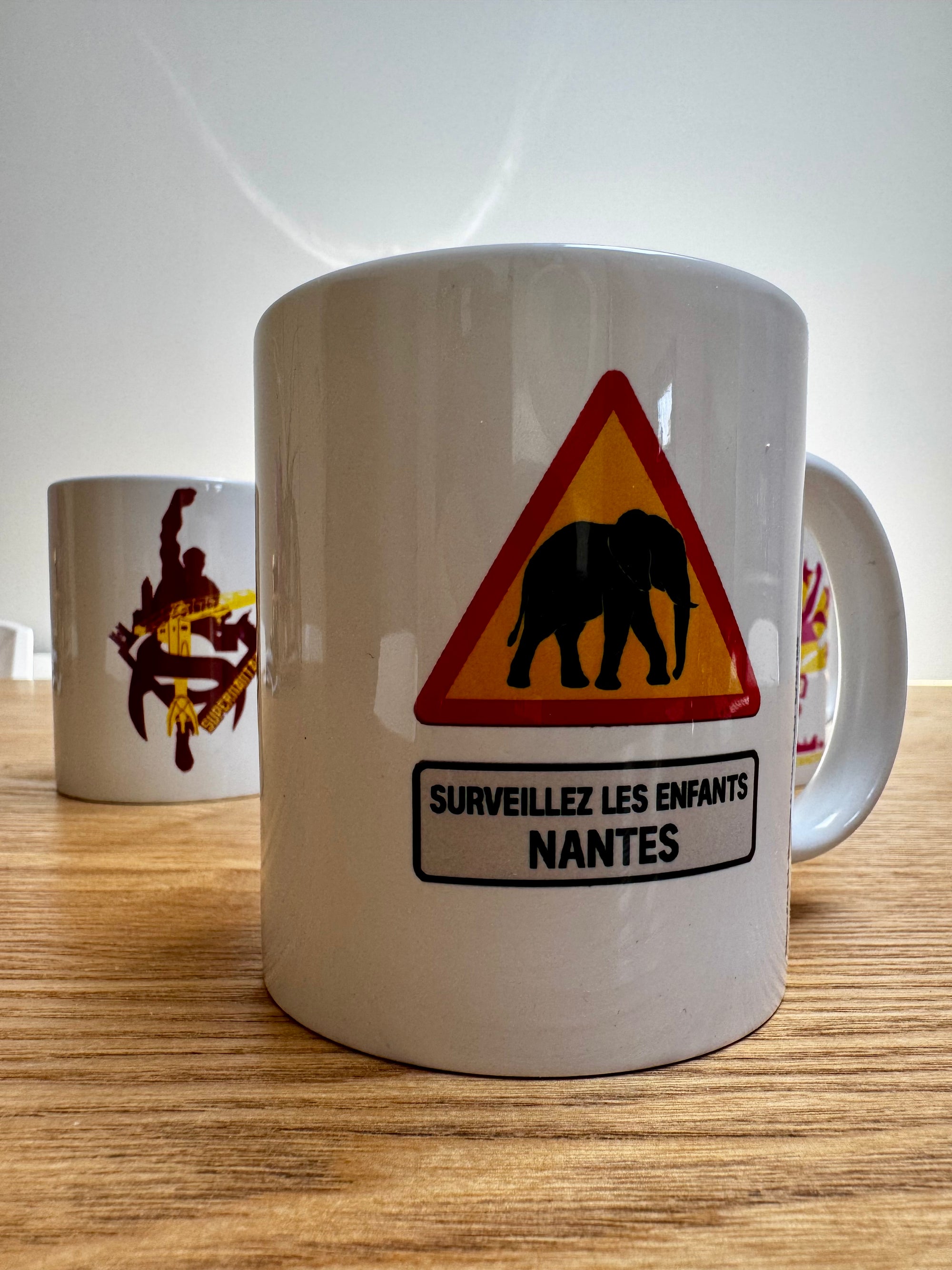 Mug Surveillez les enfants - Nantes