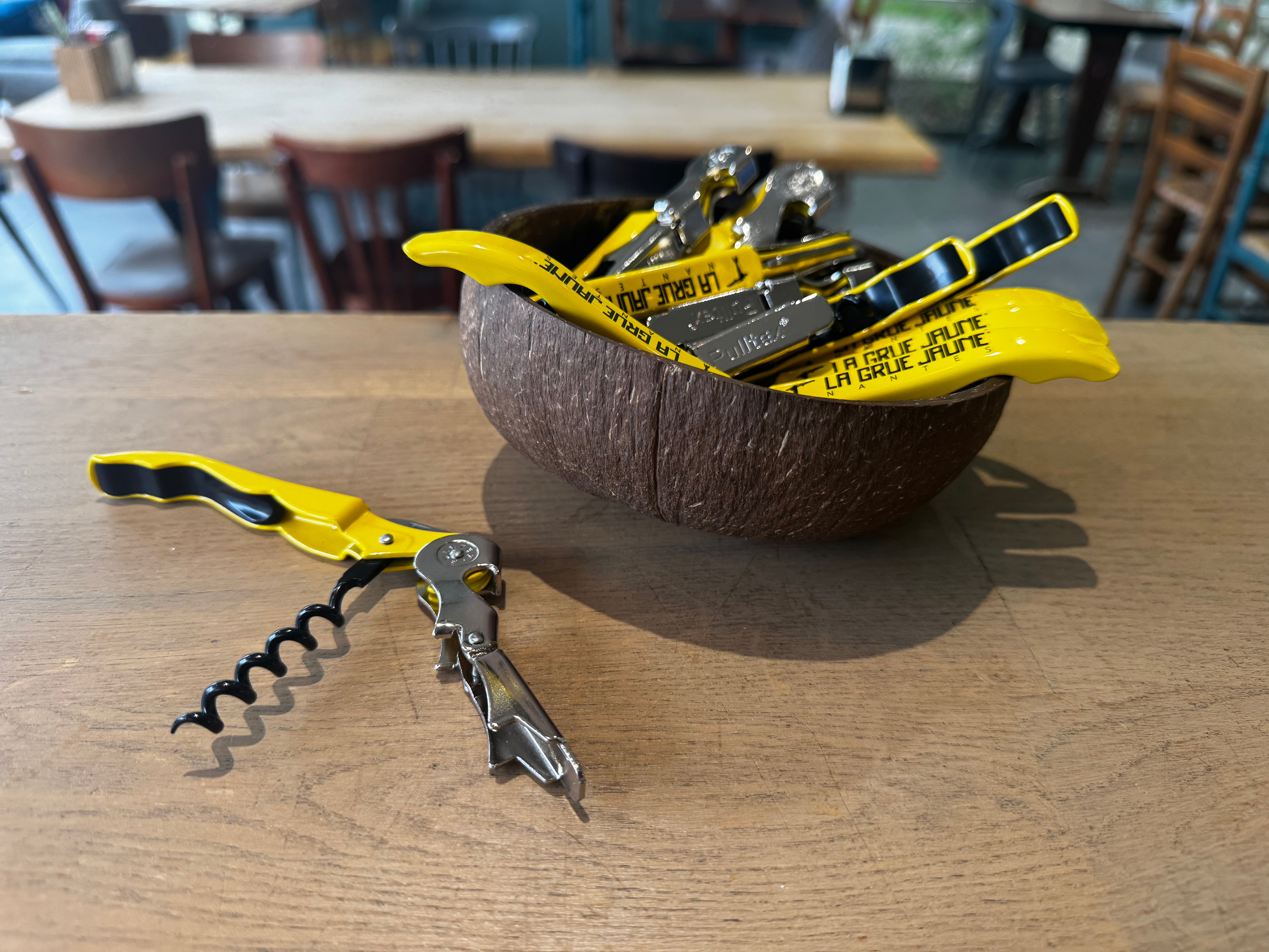 Le sommelier La Grue Jaune