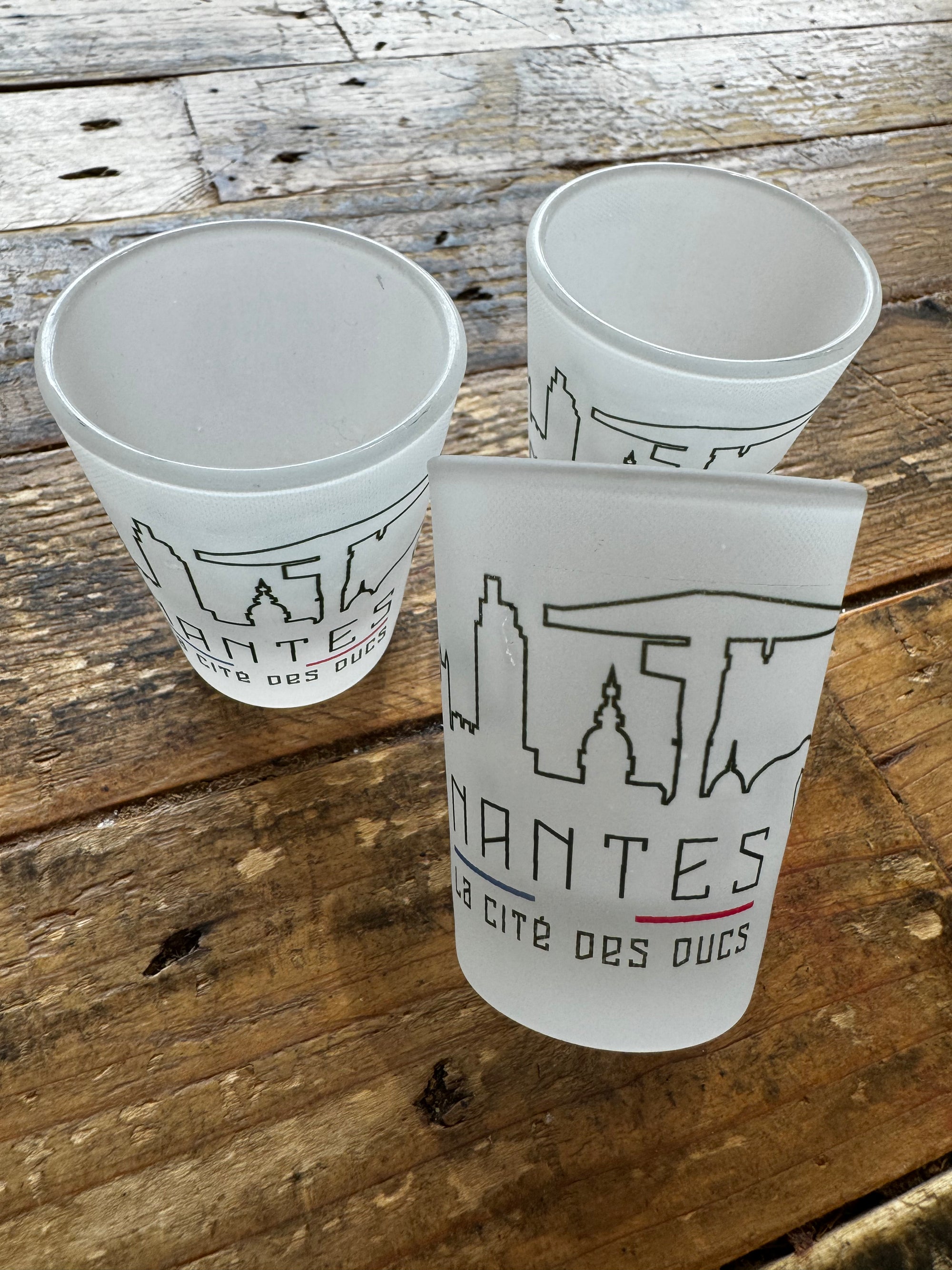 Verre à shooter skyline filaire de Nantes