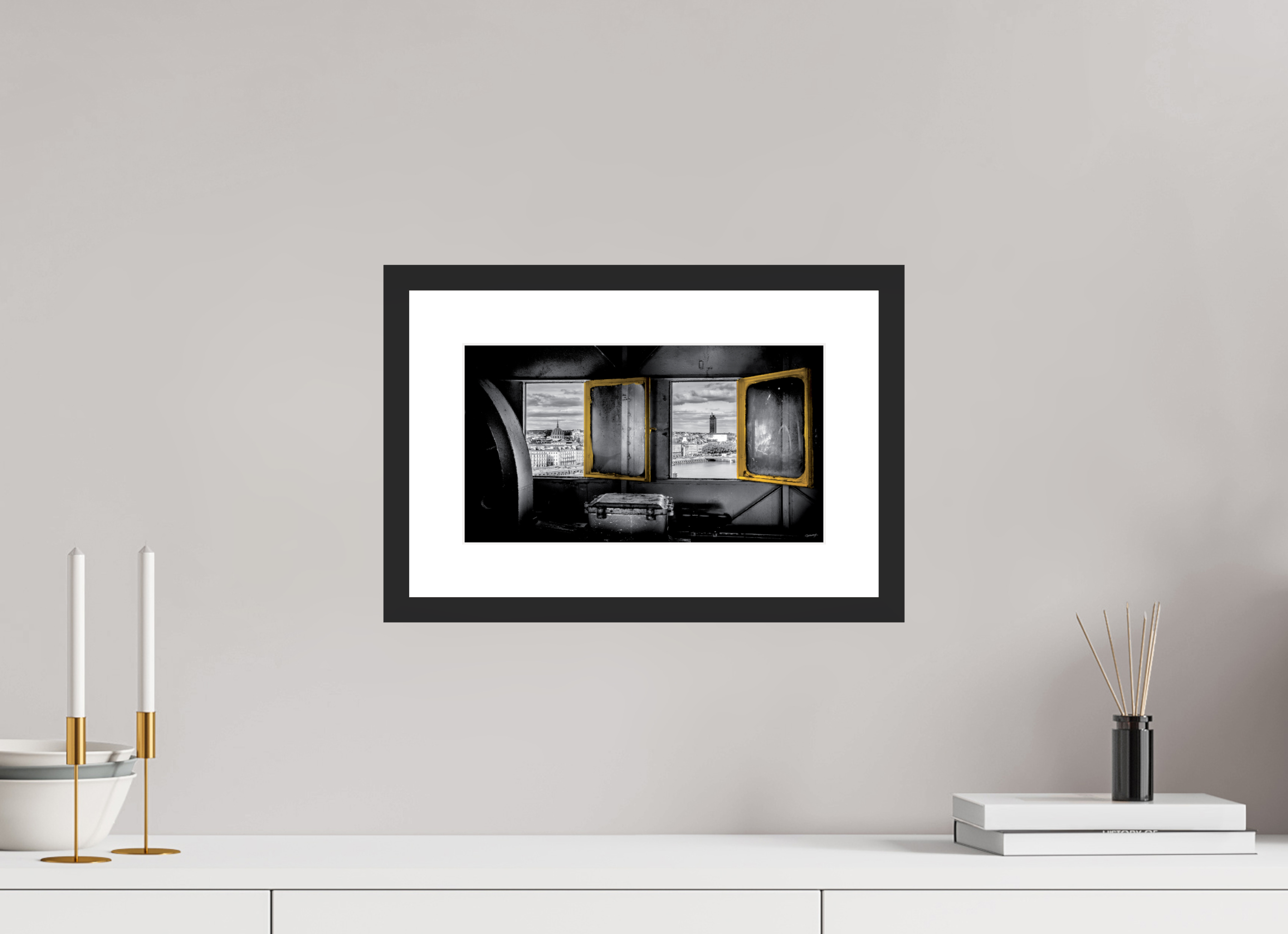 32 x 18 cm, CADRE GALERIE AVEC PASSE-PARTOUT DEUX FENÊTRES - Nantes