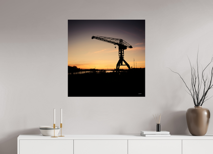 80 x 80 cm, TIRAGE PHOTO CONTRECOLLÉ SUR SUPPORT ALUMINIUM Coucher de grue