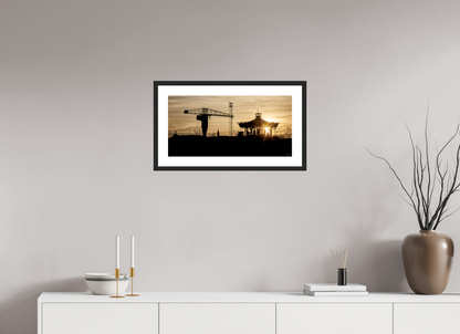 60 x 30 cm, CADRE GALERIE AVEC PASSE-PARTOUT A CONTRE-JOUR - Nantes