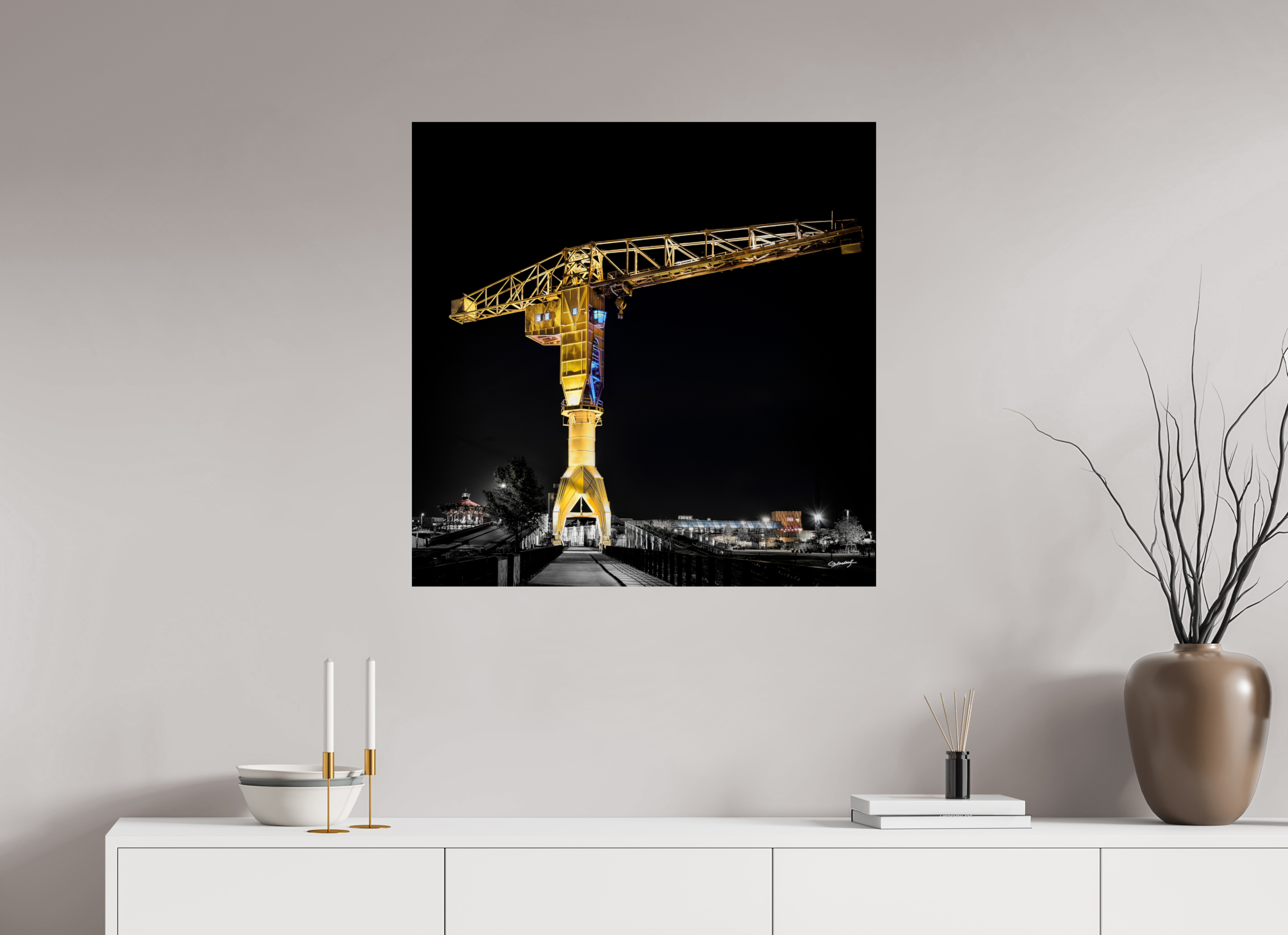 80 x 80 cm, TIRAGE PHOTO SUR FUJI CRYSTAL DP II LA GRUE JAUNE DE NUIT - Nantes