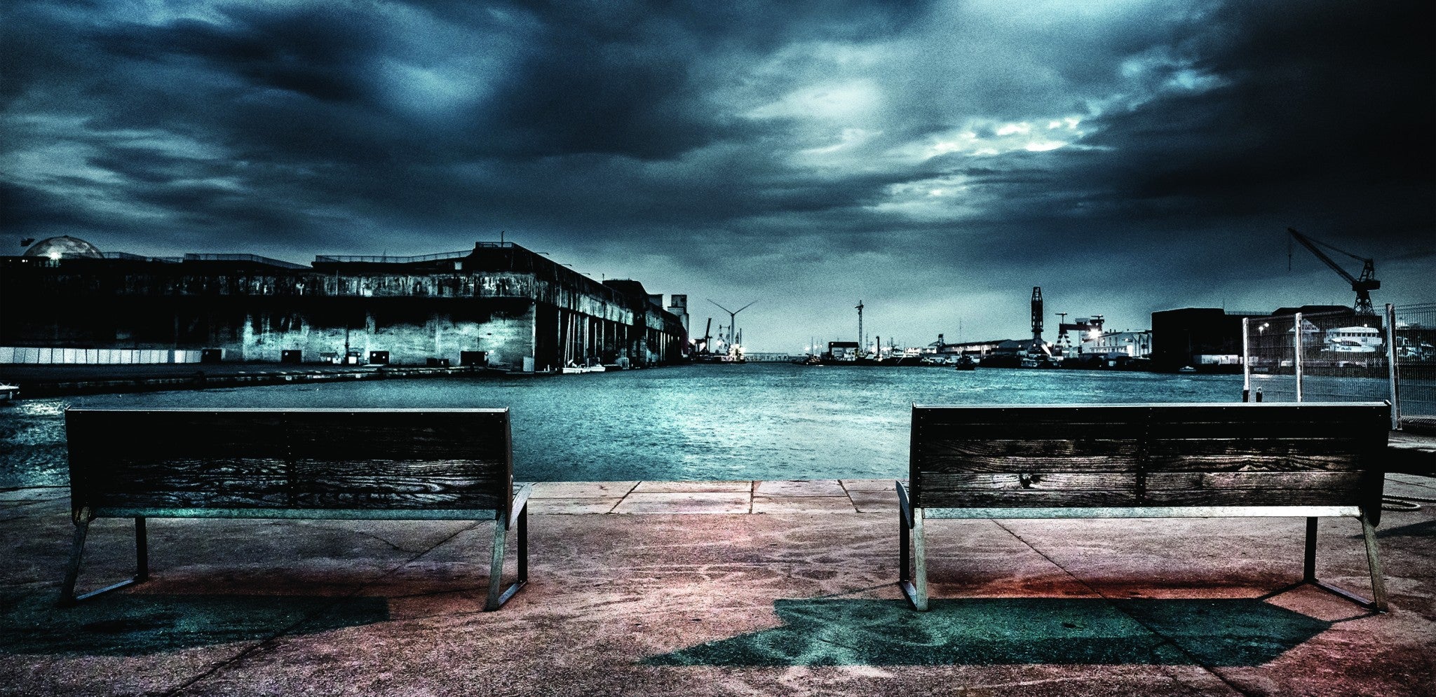 Carte postale DL Deux bancs Saint-Nazaire